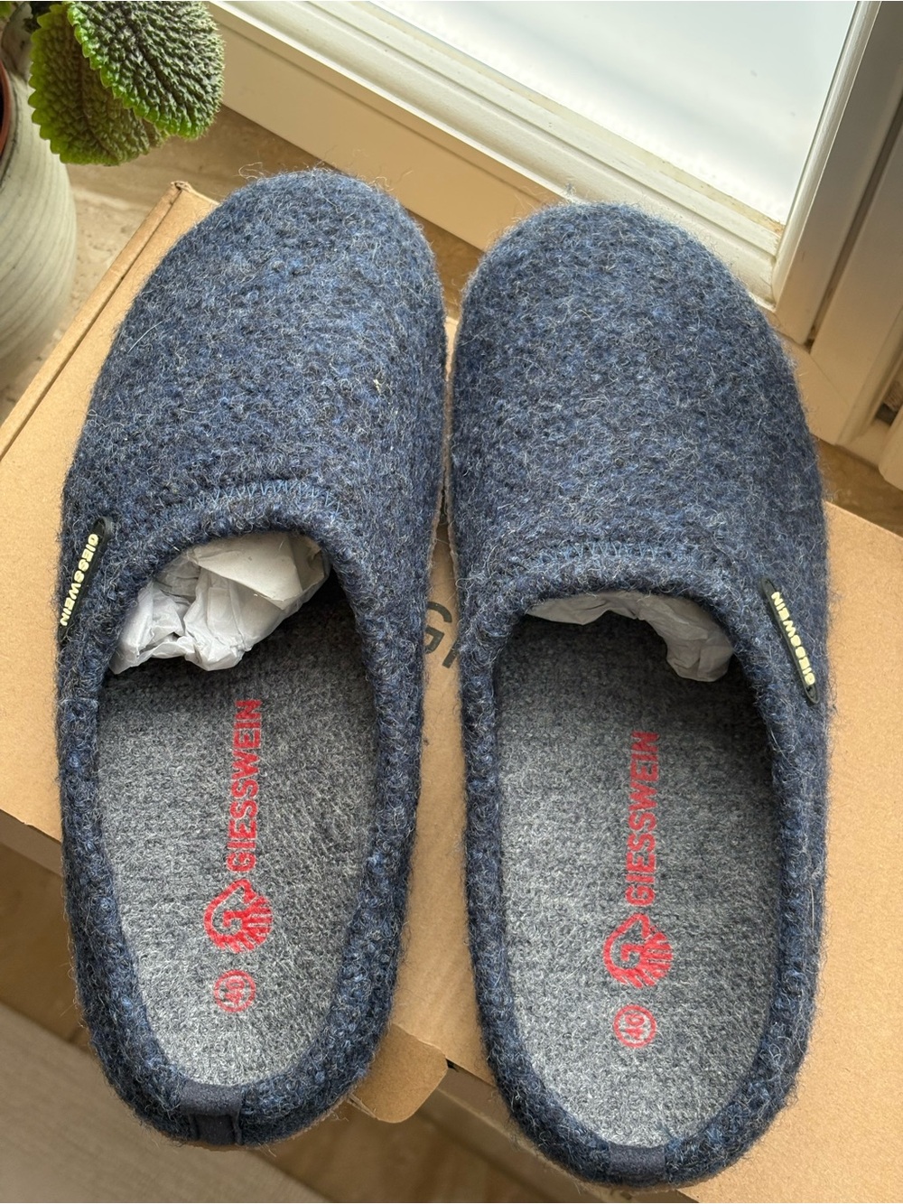 NWT Giesswein Veitsch Slip-On Slippers in Navy